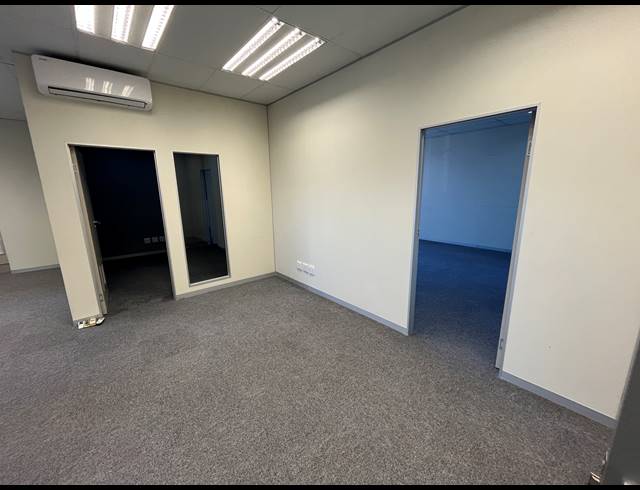209M² BUSINESS TO LET IN MILNERTON CENTRAL